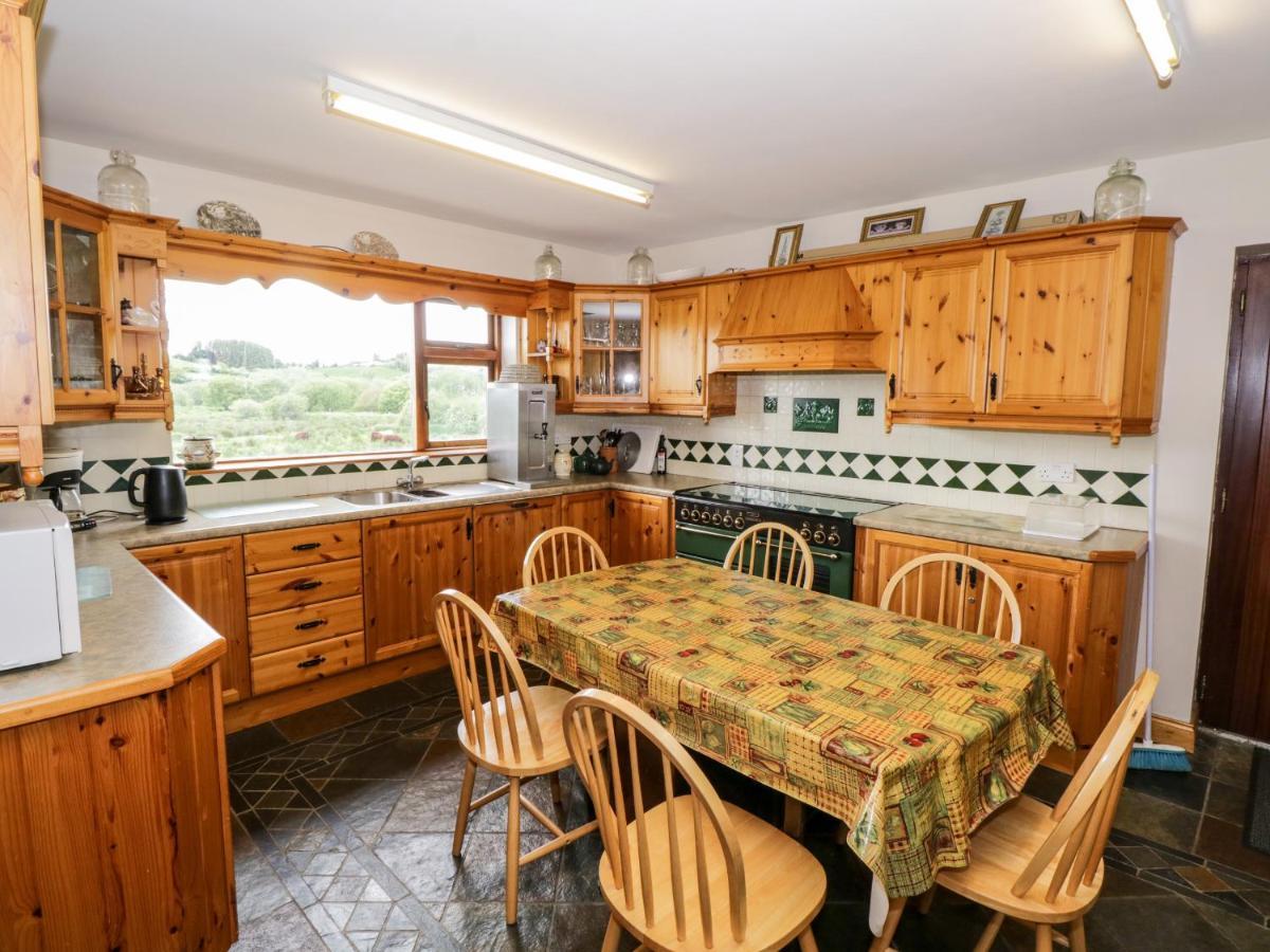 An Maide Ban Villa Cootehill Exteriör bild